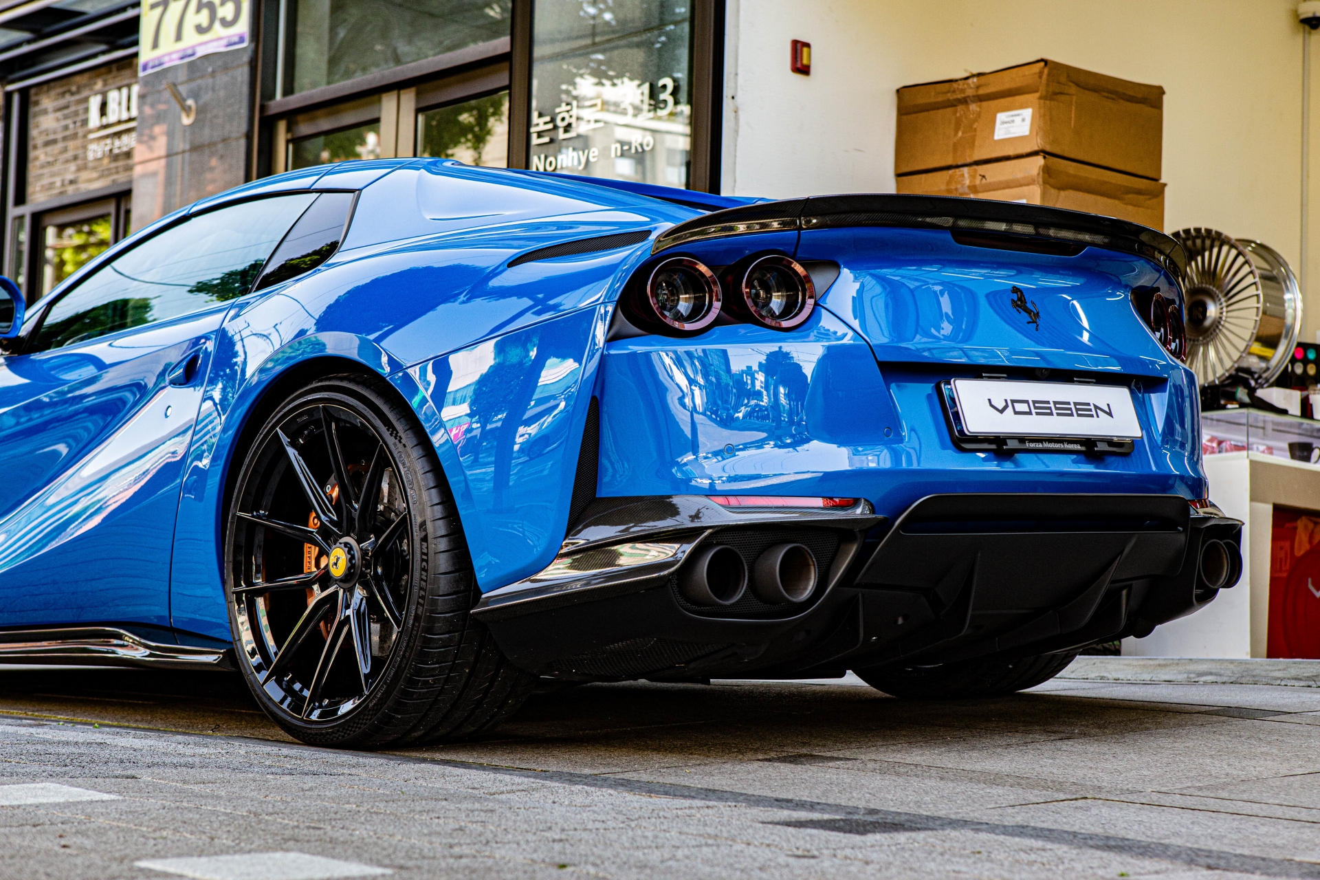페라리 812GTS